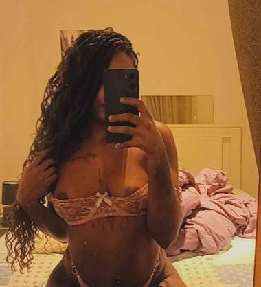 Julia Bombom