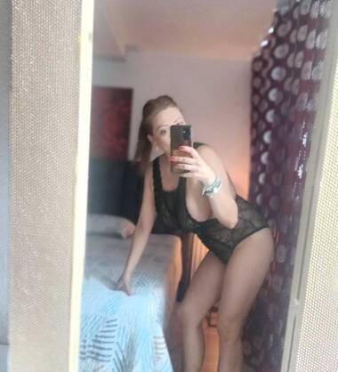 Kamila sexy élégant