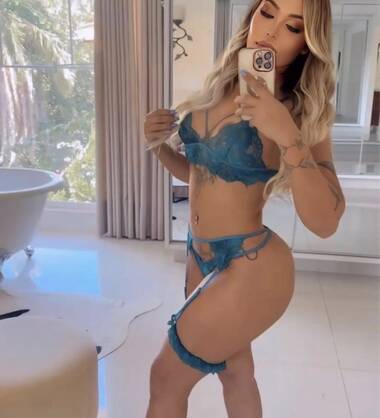 Carolina sexy gostosa