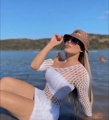 Carolina sexy gostosa