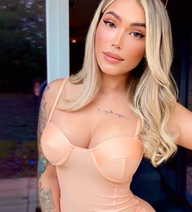 Carolina sexy gostosa