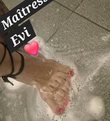 Maîtresse Evi