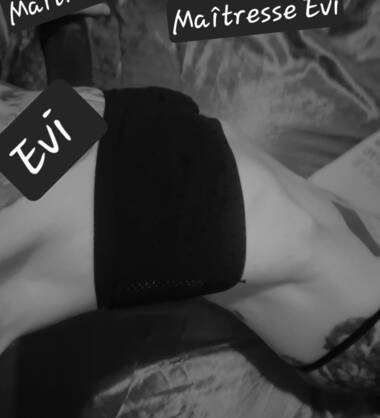 Maîtresse Evi