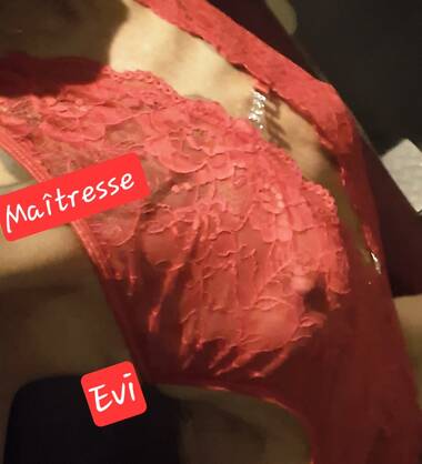 Maîtresse Evi