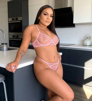 Julia Castro