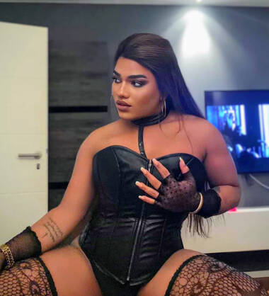 PRIMEIRA VEZ DE AYLA NA CIDADE -