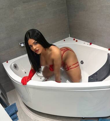 PRIMEIRA VEZ DE AYLA NA CIDADE -