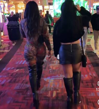 Couple sexy pour plan à 4