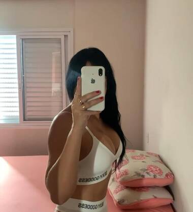 Safira Femme chaud