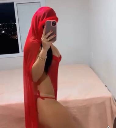 Safira Femme chaud