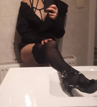 Ines femme belge