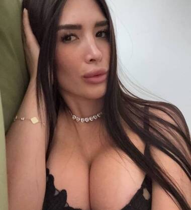 Mia