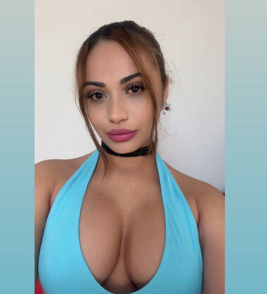 douce CLAUDIA