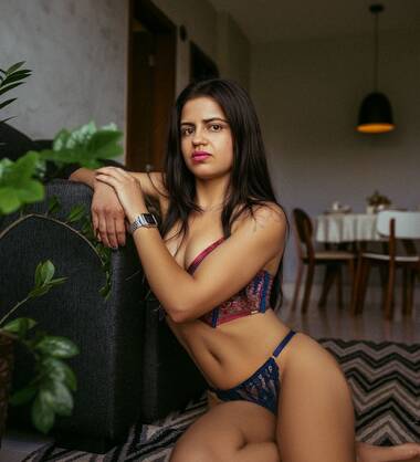 Fernanda hot