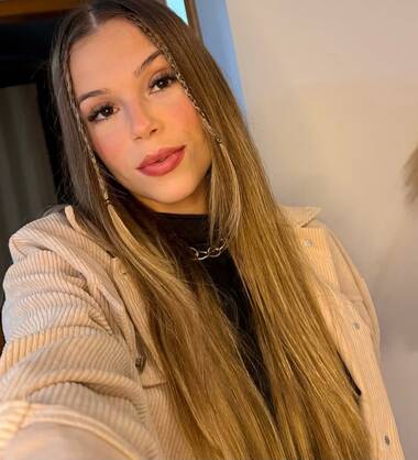 Mia