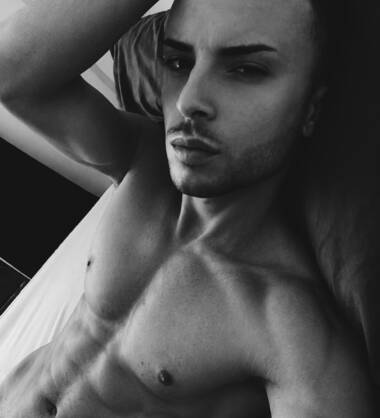 HUGO VALMONT