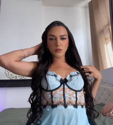 Rebeka Nouvelle en ville