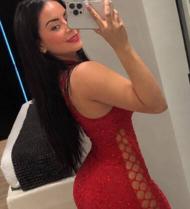 Mavi Femme brésilienne