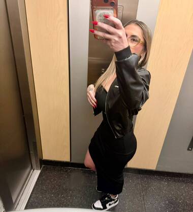 KAMILLA HOT