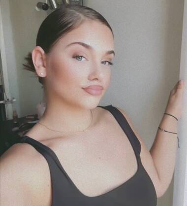 Mia