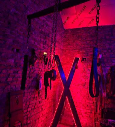 Tantr\'domina