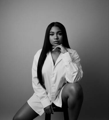 Victoria sexy elegante