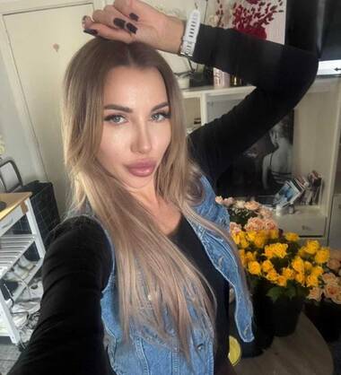Veronica blond