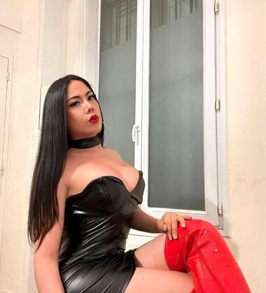 TOP RENATA