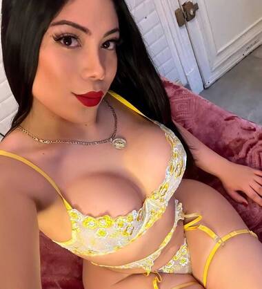 TOP RENATA