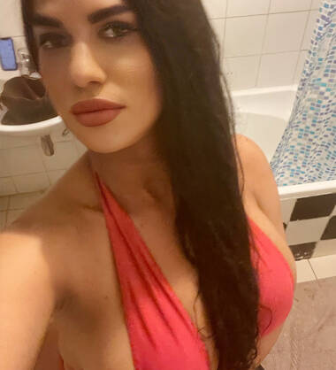ALEXANDRA TRÊS SEXY