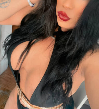 ALEXANDRA TRÊS SEXY