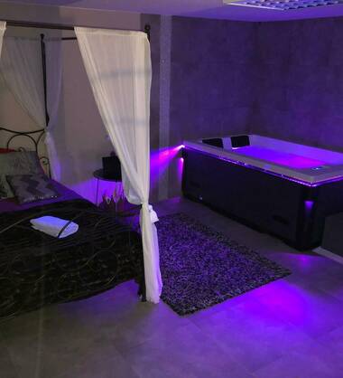 Bar l\'Xtase Zen Hôtesses champag