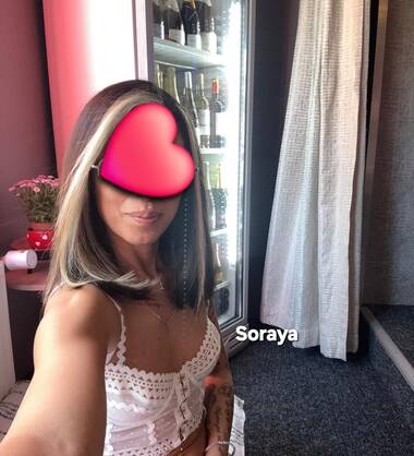 Bar l\'Xtase Zen Hôtesses champag