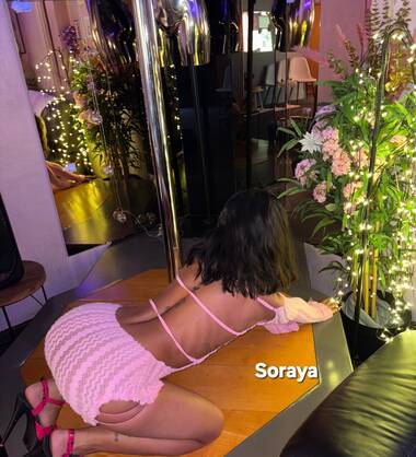 Bar l\'Xtase Zen Hôtesses champag