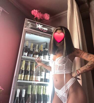 Bar l\'Xtase Zen Hôtesses champag