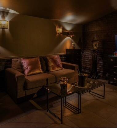 Machiavelly Salon de Nuit et Lounge