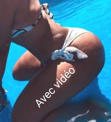 GROS SEINS 100% NATURELS.