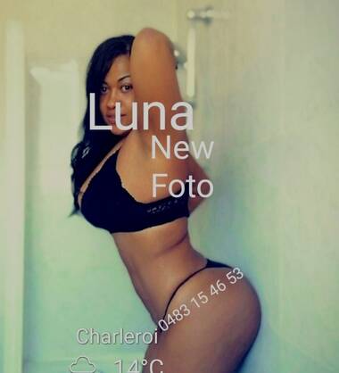 GROS SEINS 100% NATURELS.