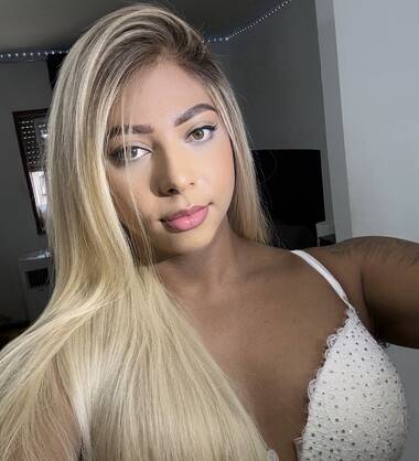 Nicolly lins