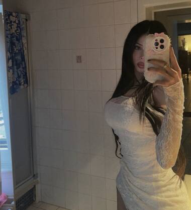 Hot Dominat