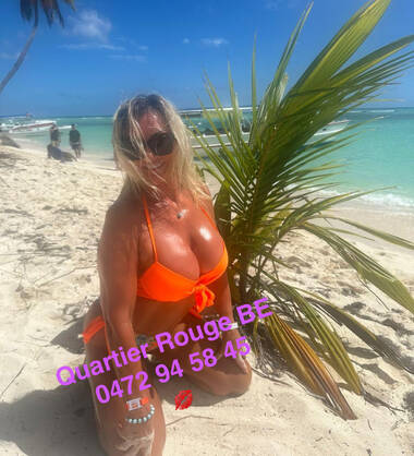 ILONA  MATURE - MILF