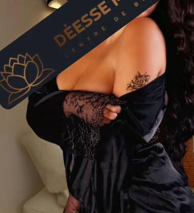 DEESSE MASSAGE