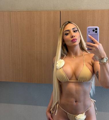 Mel sexy