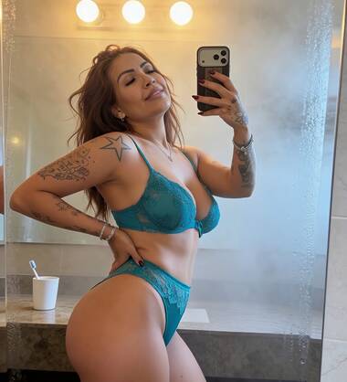 Camila Hot Schaerbeek