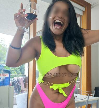 Karina Latina Brésil