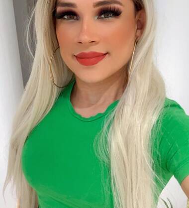 Latina comble vos fétiches