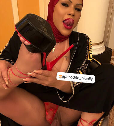 NICOLLY MAGALHÃES BRUSSEL 1000