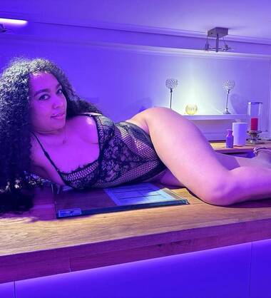 8 a 12 femmes vous attendent