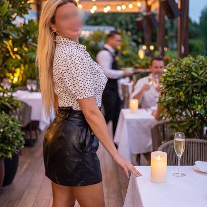 Jullia.