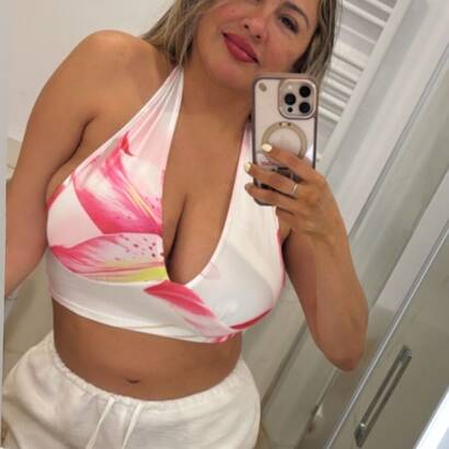 Lucia multi-orgasmique